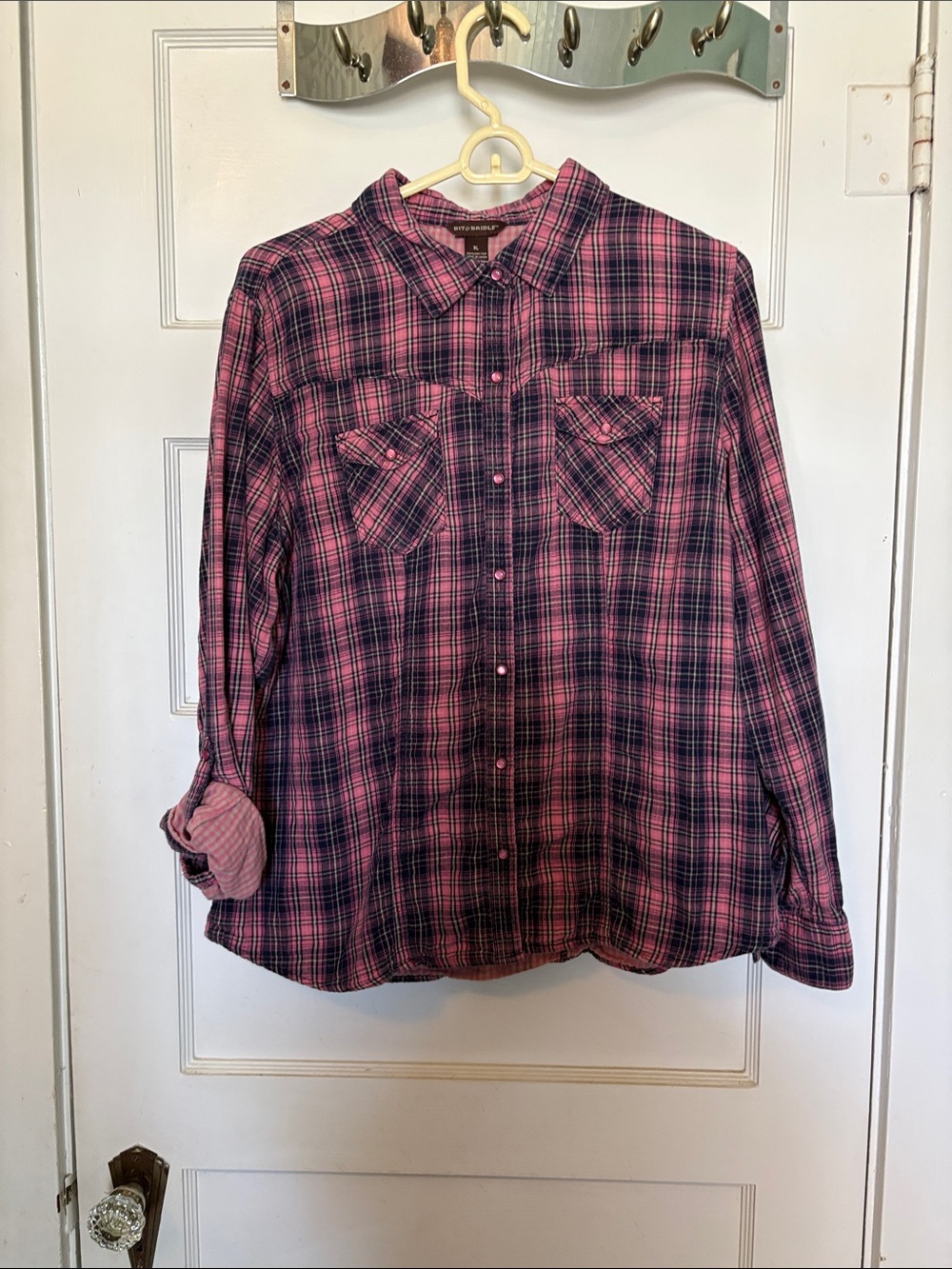 Bit & Bridle Women’s Pink Plaid Button-Up Shirt with Roll Tab Sleeves Size XL